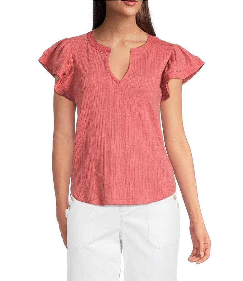 Democracy Ribbed Split V-Neck Cap Sleeve Shirttail Hem Top in Cashmere Rose